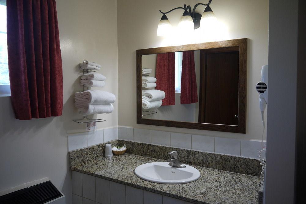 Newmarket Inn Экстерьер фото