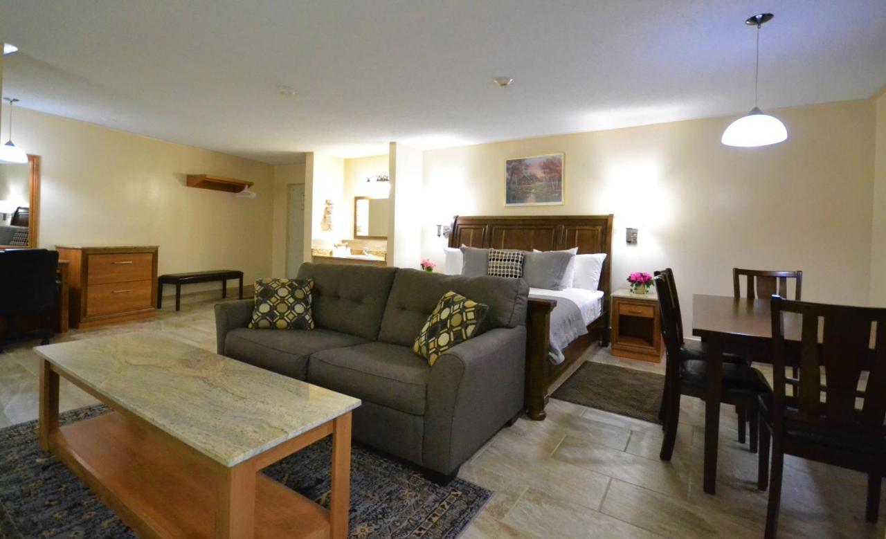 Newmarket Inn Экстерьер фото