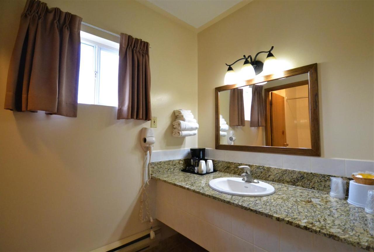 Newmarket Inn Экстерьер фото