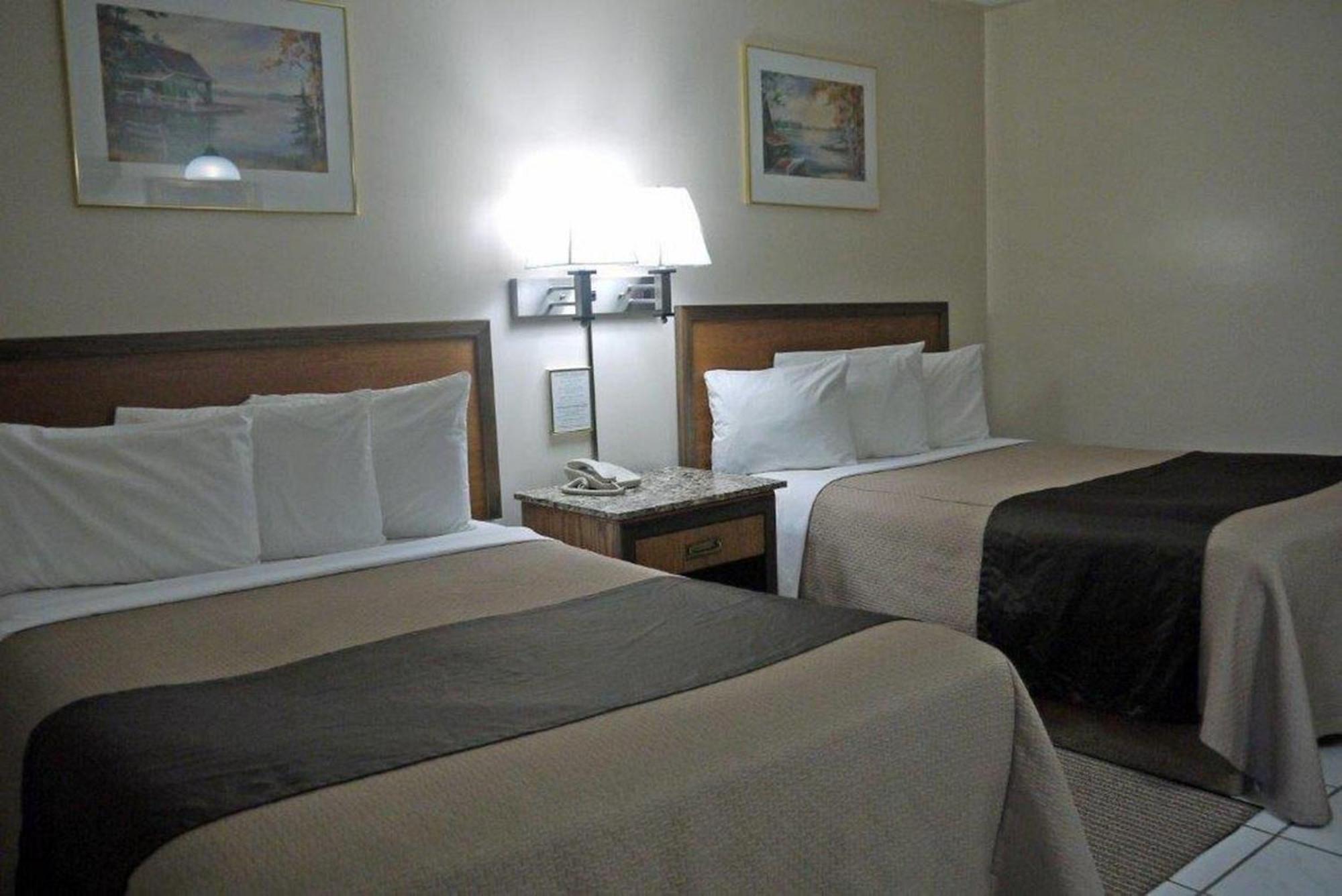 Newmarket Inn Экстерьер фото