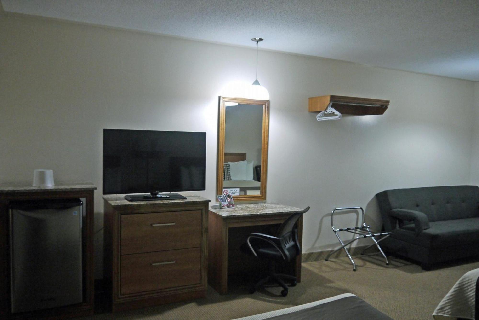 Newmarket Inn Экстерьер фото