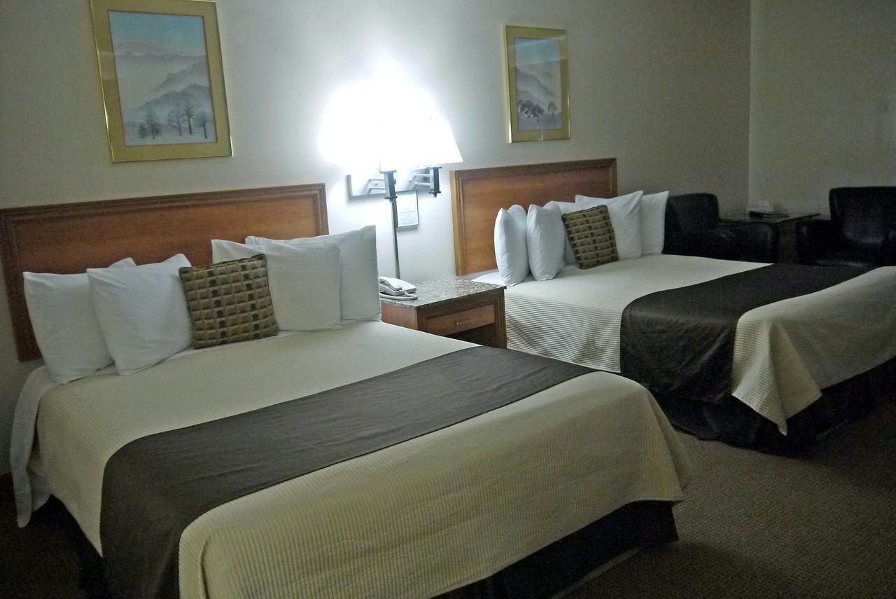 Newmarket Inn Экстерьер фото