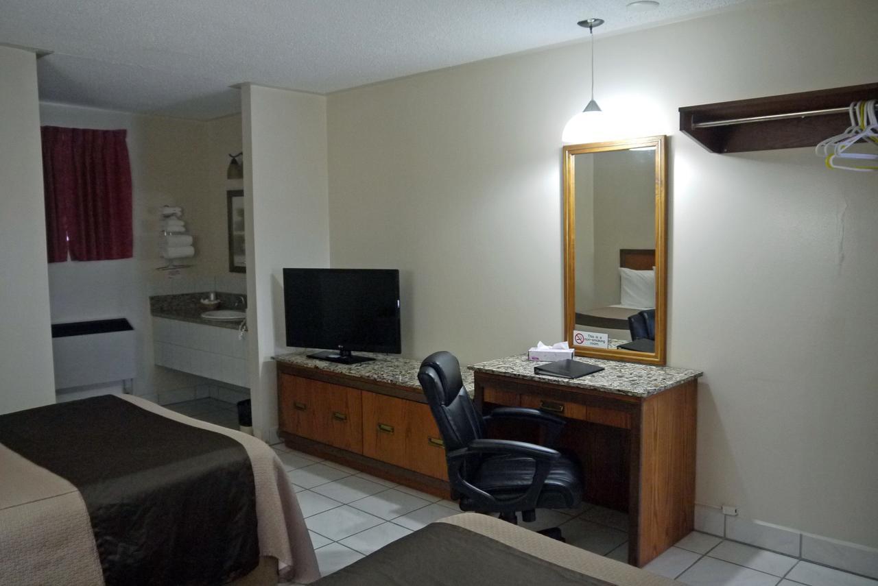 Newmarket Inn Экстерьер фото