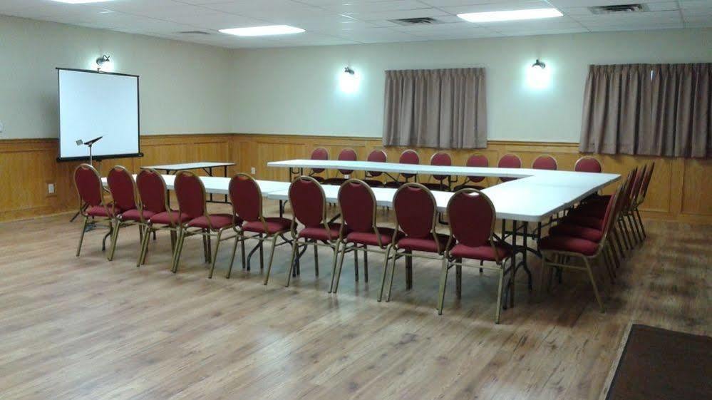 Newmarket Inn Экстерьер фото